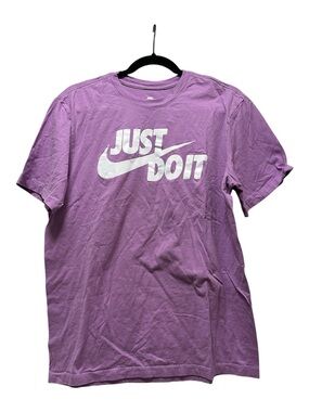 Nike Men’s Lavender Graphic 'Just Do It' Tee
